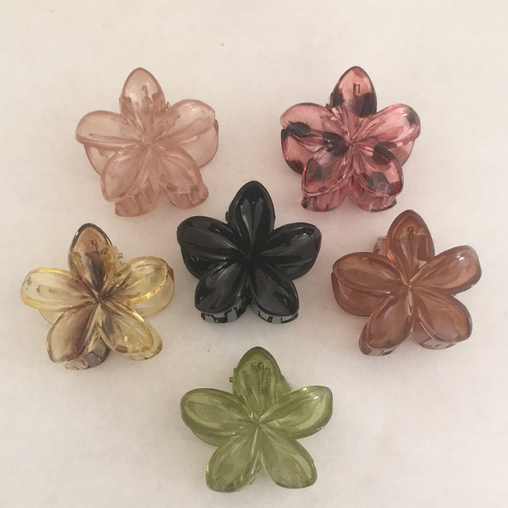 Set of 6 flower claw hair clips